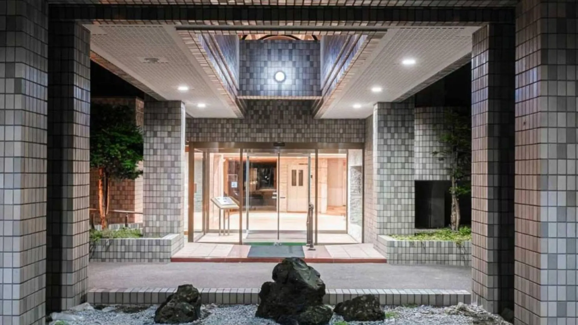Апартаменты Lions Mansion Sapporo Jozankei Sanbankan - Vacation Stay 10917 Япония